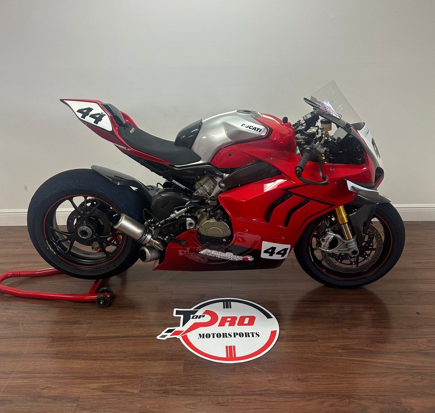 Ducati Panigale V4S – Top Pro Motorsports