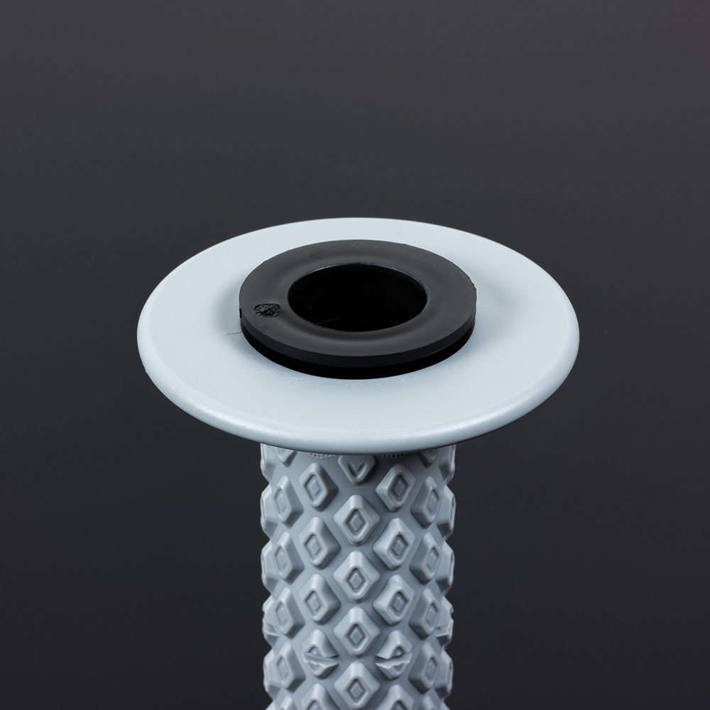 
                  
                    Grip DL Comfort Black
                  
                