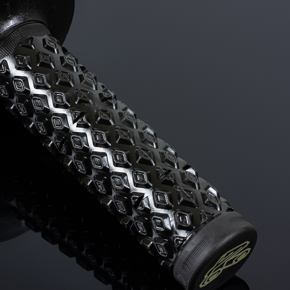 
                  
                    Grip DL Comfort Ultra tacky
                  
                