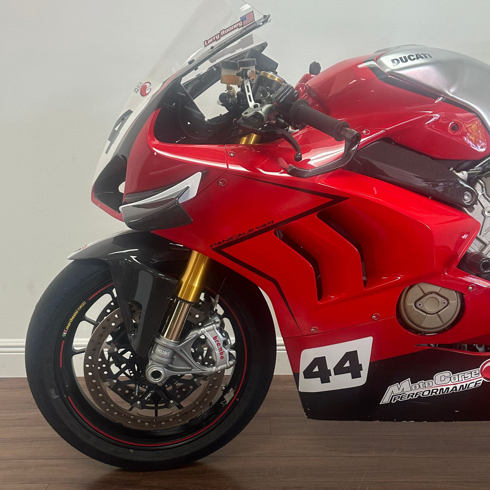 
                  
                    PANIGALE V4 S
                  
                