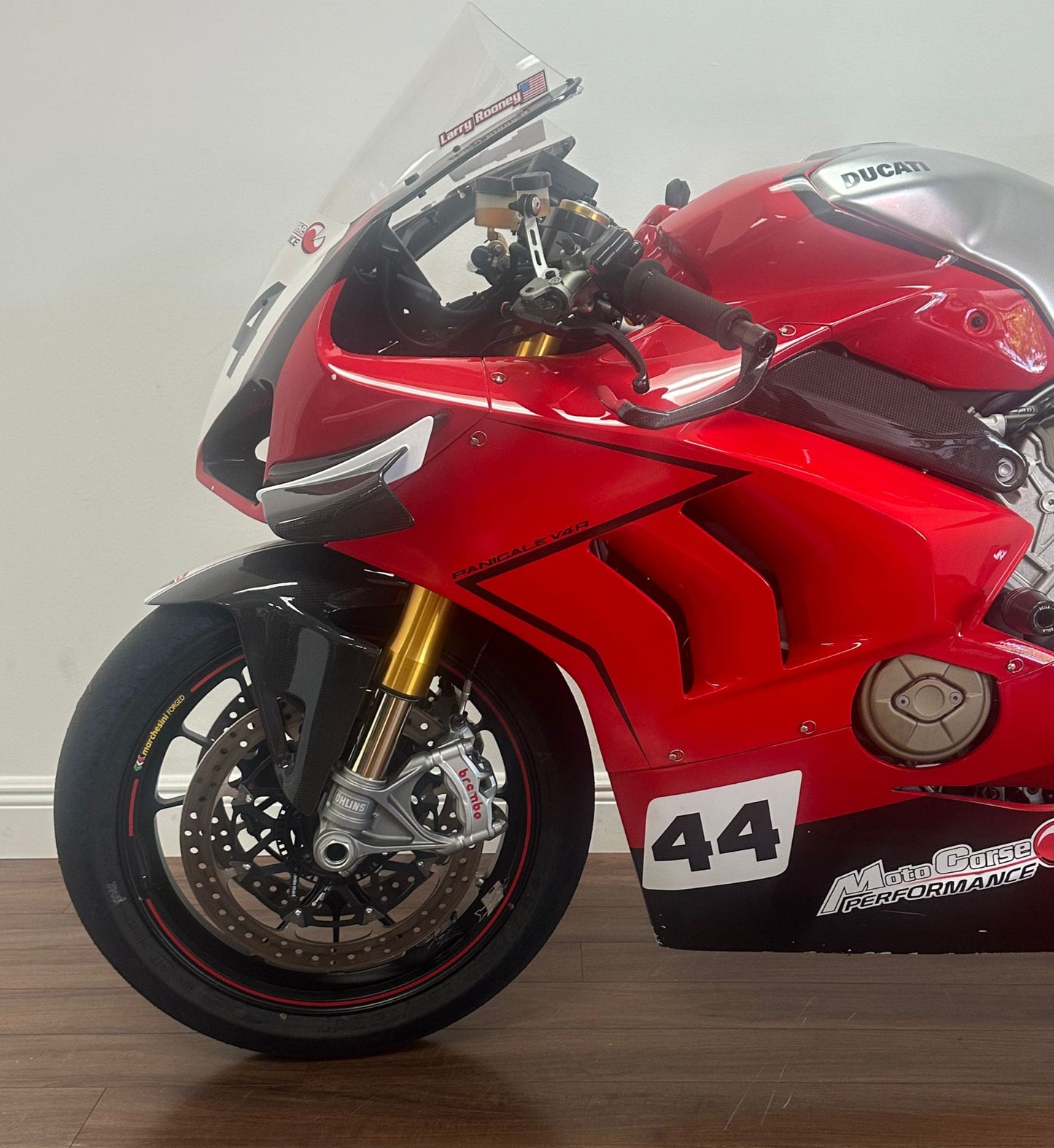 
                  
                    PANIGALE V4 S
                  
                