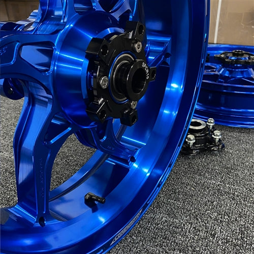 
                  
                    Gloss Blue Apex-6 Yamaha R1 /R1S /R1M 2015-2025 Forged Core Moto wheels
                  
                