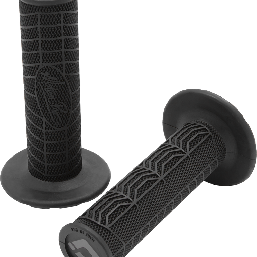 
                  
                    Grips DirtCont V2 – Black
                  
                