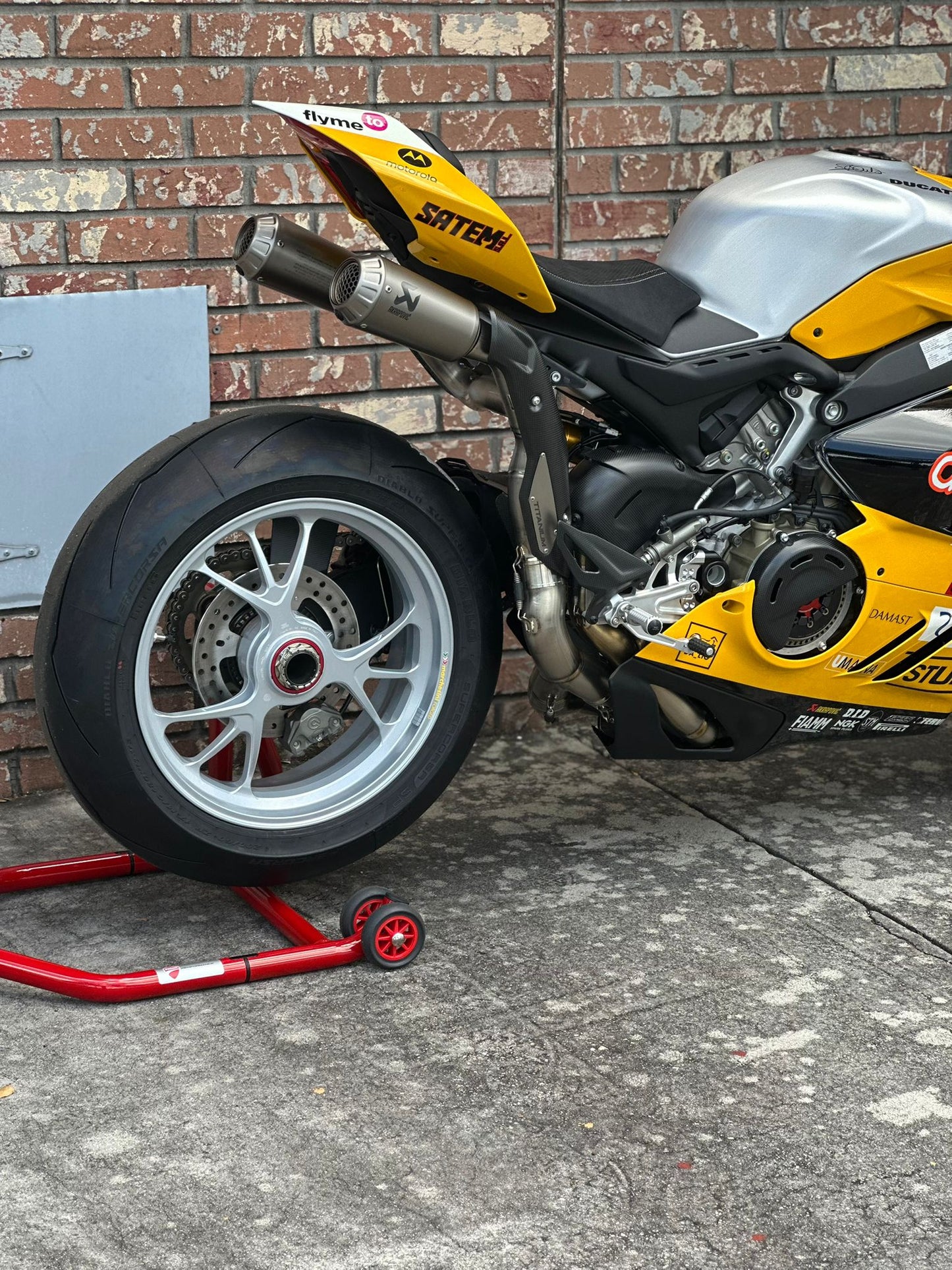 
                  
                    Detailed view of Ducati V4 fuel tank with SBK Replica livery
                  
                
