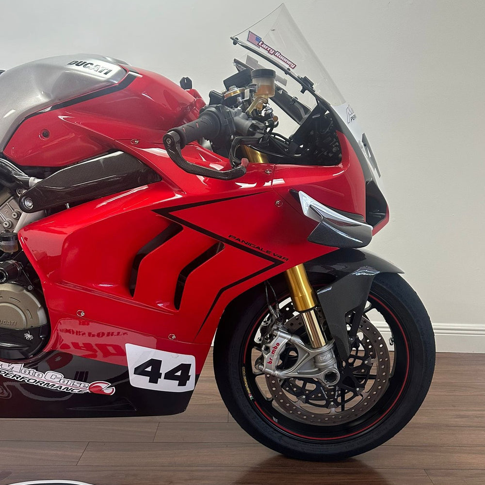 
                  
                    PANIGALE V4 S
                  
                