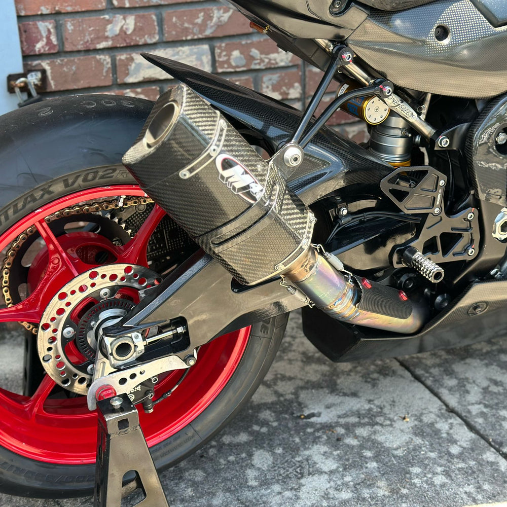 
                  
                    2021 Suzuki GSXR1000R Superbike
                  
                