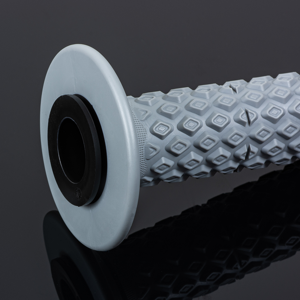 
                  
                    Grip DL Comfort Black
                  
                