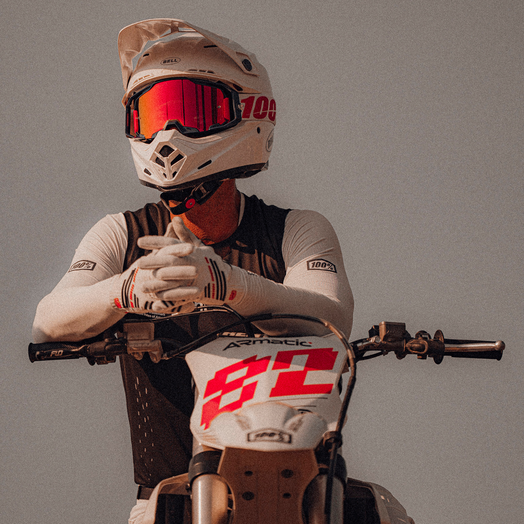 
                  
                    100% ARMATIC GOGGLES
                  
                