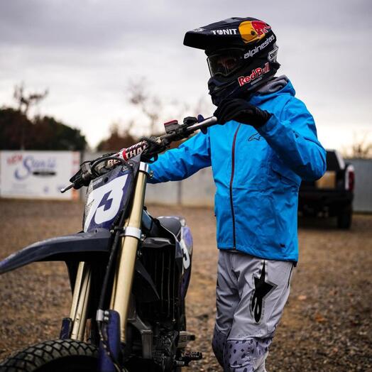 
                  
                    SHOEI VFX-EVO HELMET
                  
                