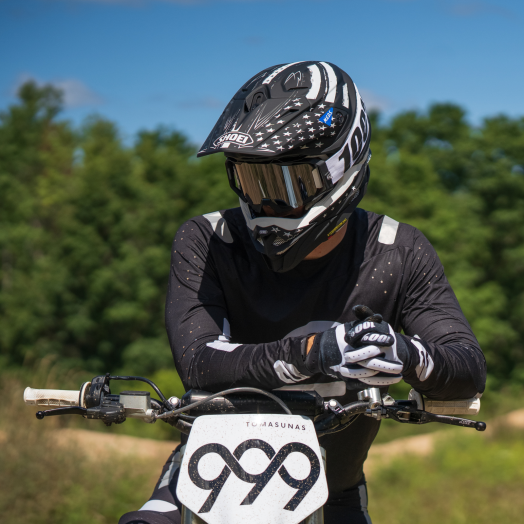 
                  
                    SHOEI VFX-EVO Faithful 2 Helmet
                  
                